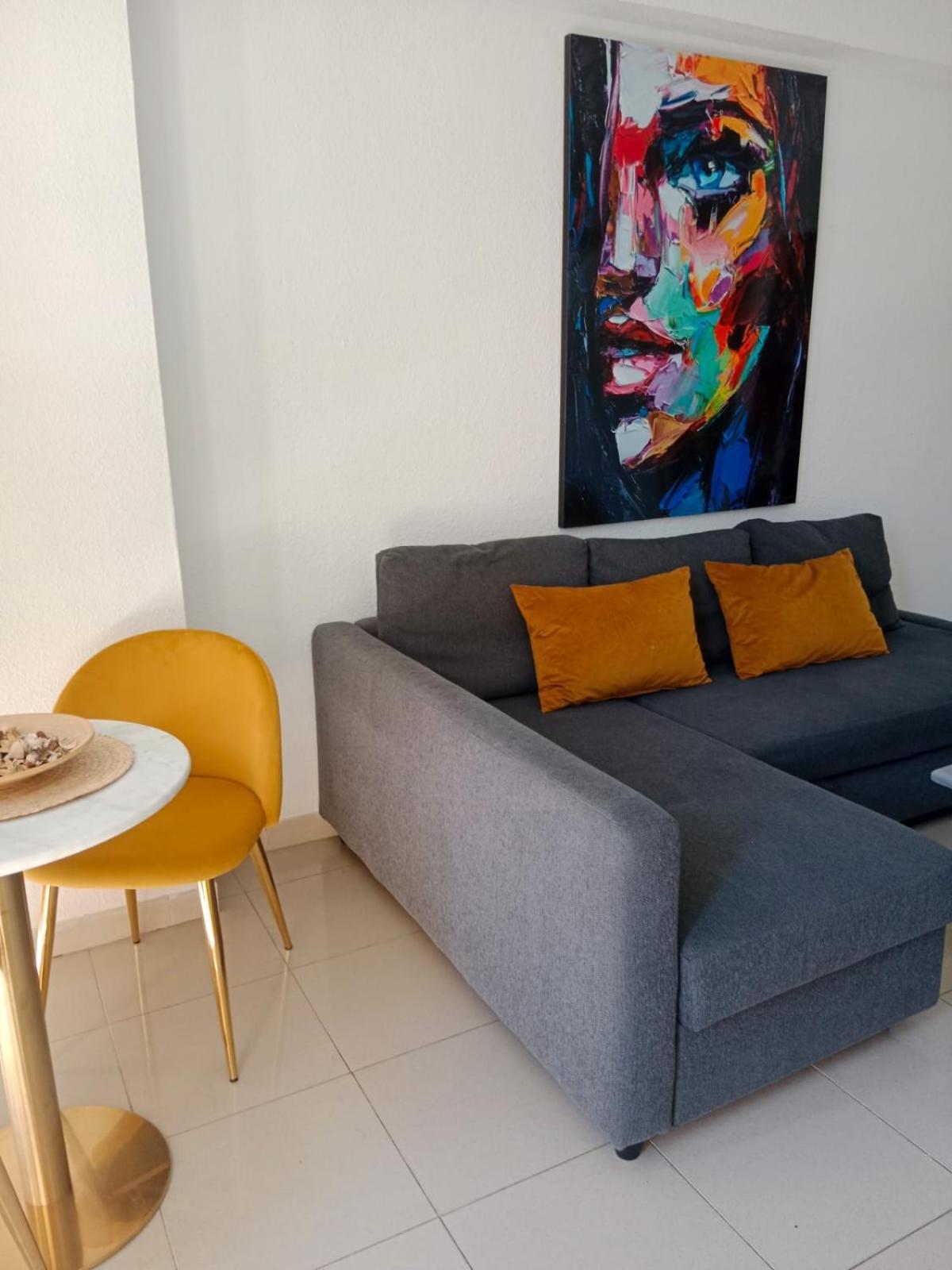 Apartamentos El Velero ตอร์เรโมลิโนส ภายนอก รูปภาพ