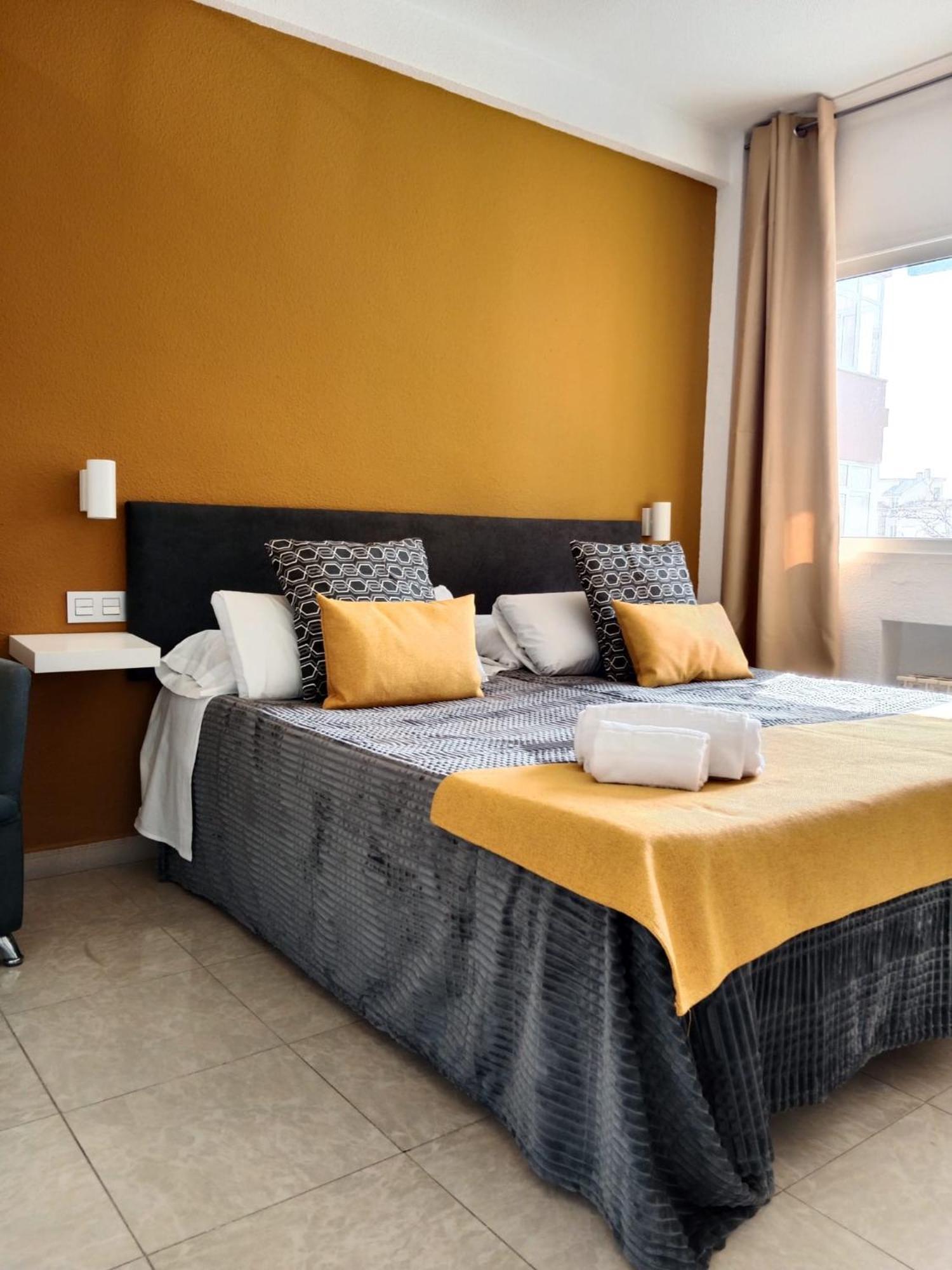 Apartamentos El Velero ตอร์เรโมลิโนส ห้อง รูปภาพ