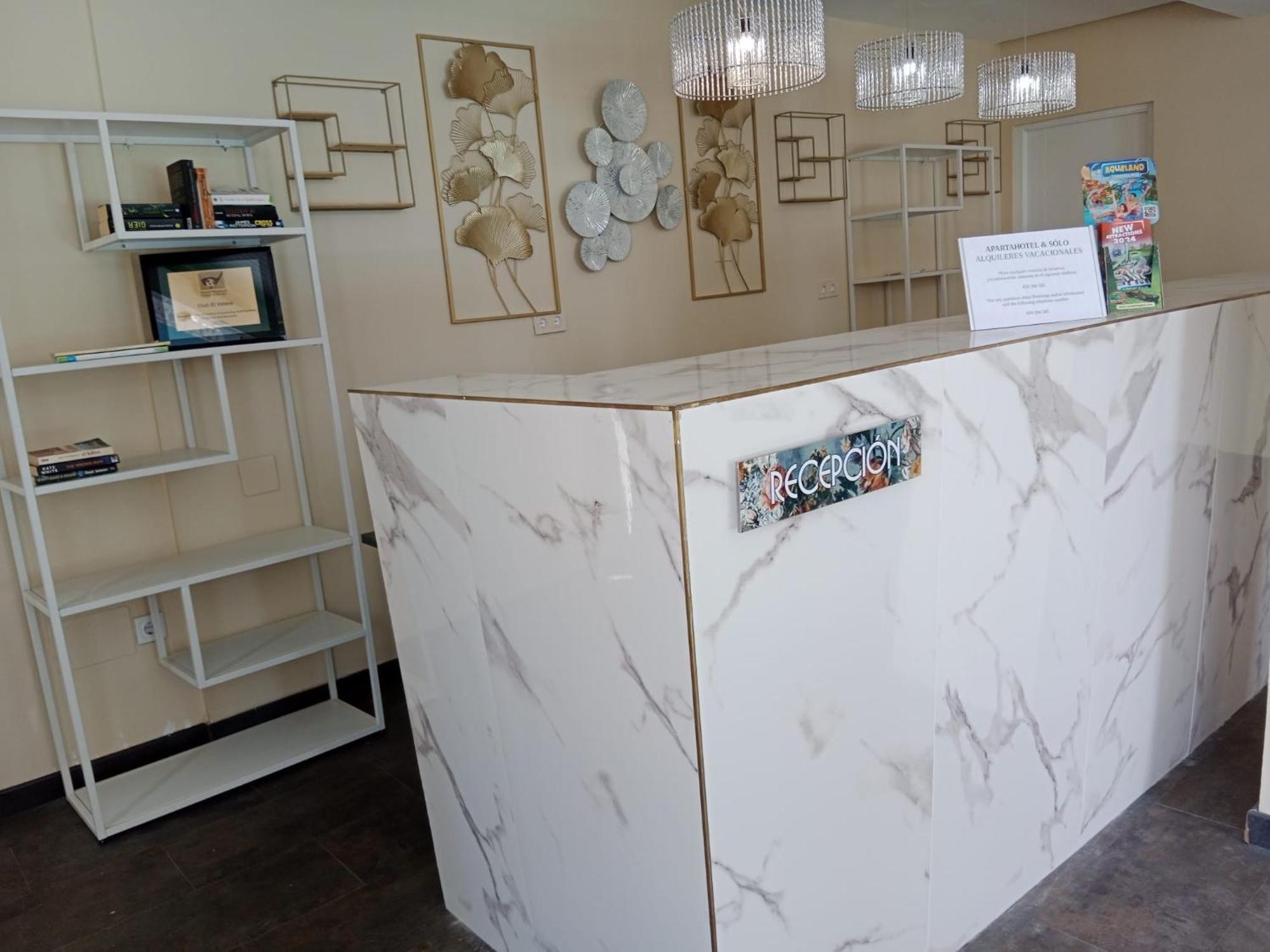 Apartamentos El Velero ตอร์เรโมลิโนส ภายนอก รูปภาพ