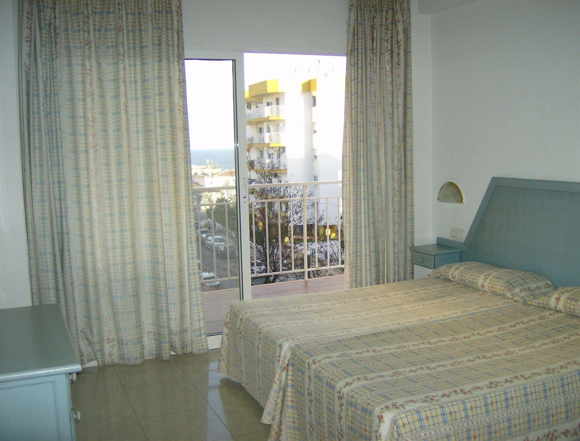 Apartamentos El Velero ตอร์เรโมลิโนส ภายนอก รูปภาพ